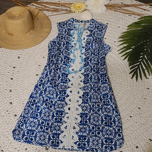 MUD PIE MULTI EMBROIDERED DRESS - Picture 4 of 16